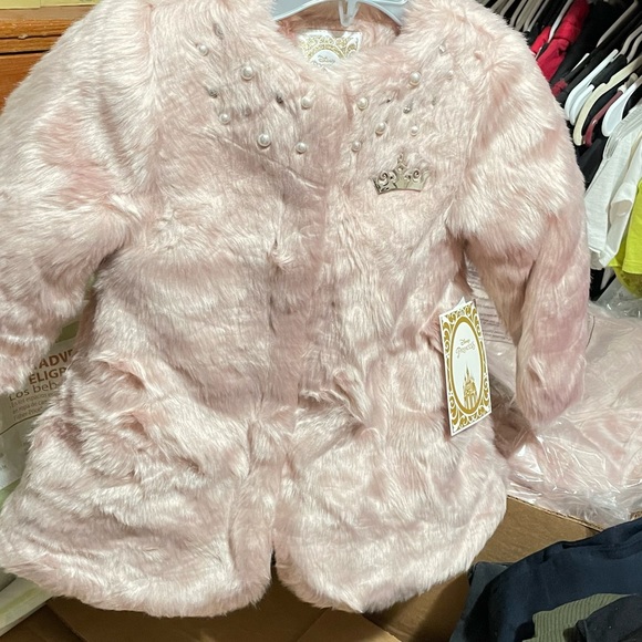 Beautiful Disney Princess Pink Faux Fur Jacket For Girls. Characters inside - Picture 6 of 8